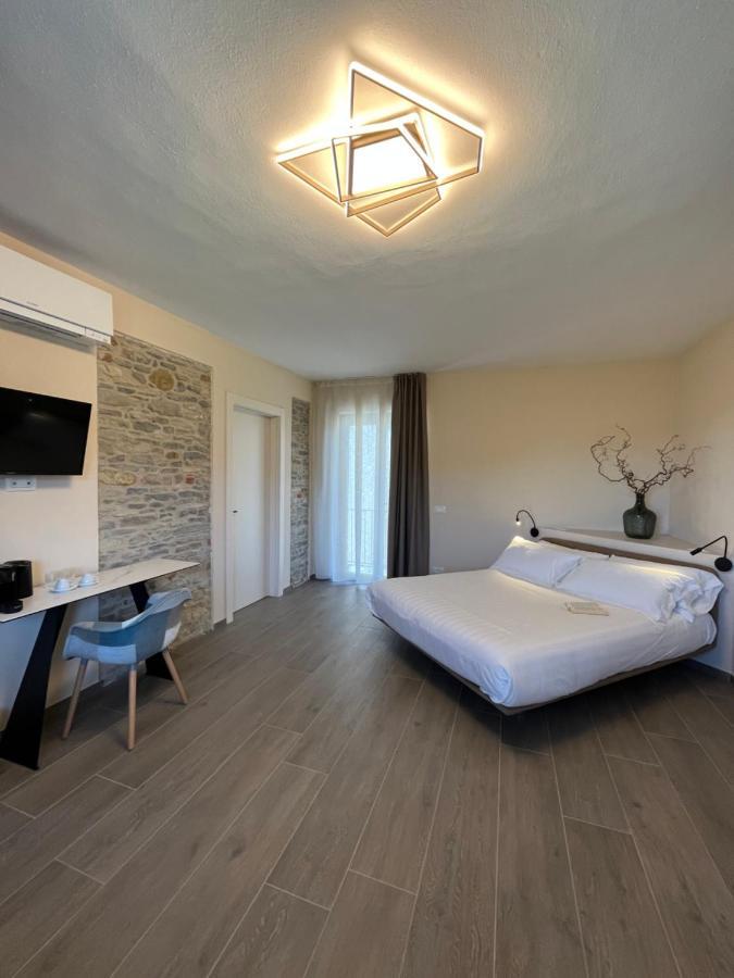 Hotel Le Cornici - Cascina Di Charme Diano dʼAlba Exterior foto